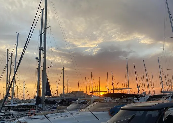 Exceptional Frontline View *